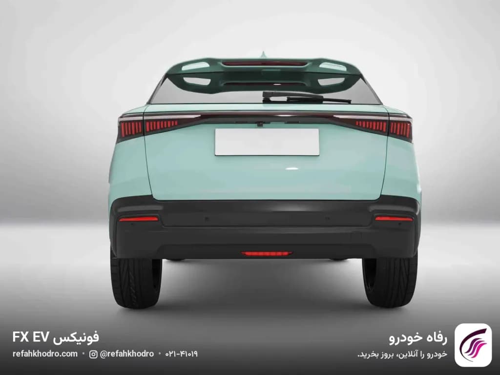 نمای مستقیم از پشت فونیکس FX EV با نوار چراغ عقب و اسپویلر سقف