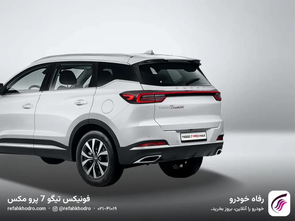 نمای عقب تیگو 7 پرو مکس از زاویه سه‌رخ